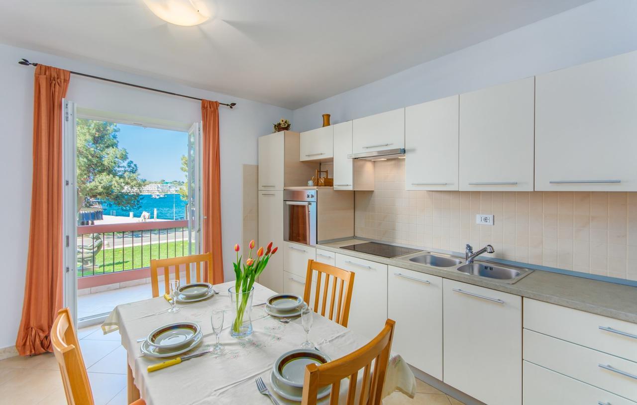 Apartment Riva פורץ מראה חיצוני תמונה